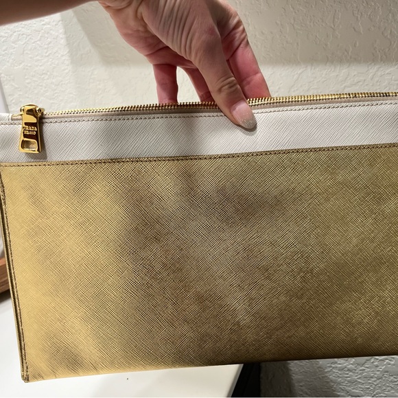 Prada gold clutch bag - Picture 4 of 16